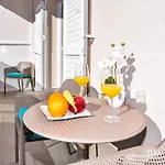 Apartament Coastal *